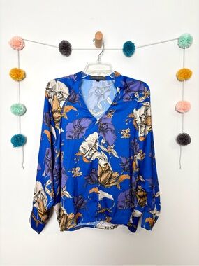 Hilton Hollis Blue Long Sleeve Floral Blouse